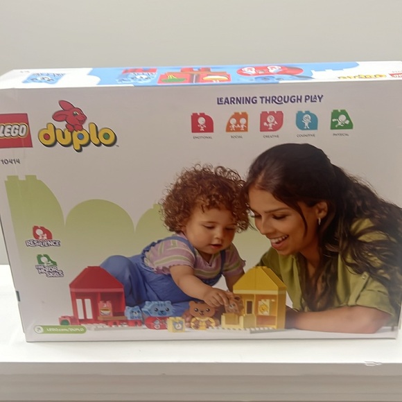 LEGO Duplo Daily Routines: Eating & Bedtime - Picture 2 of 2